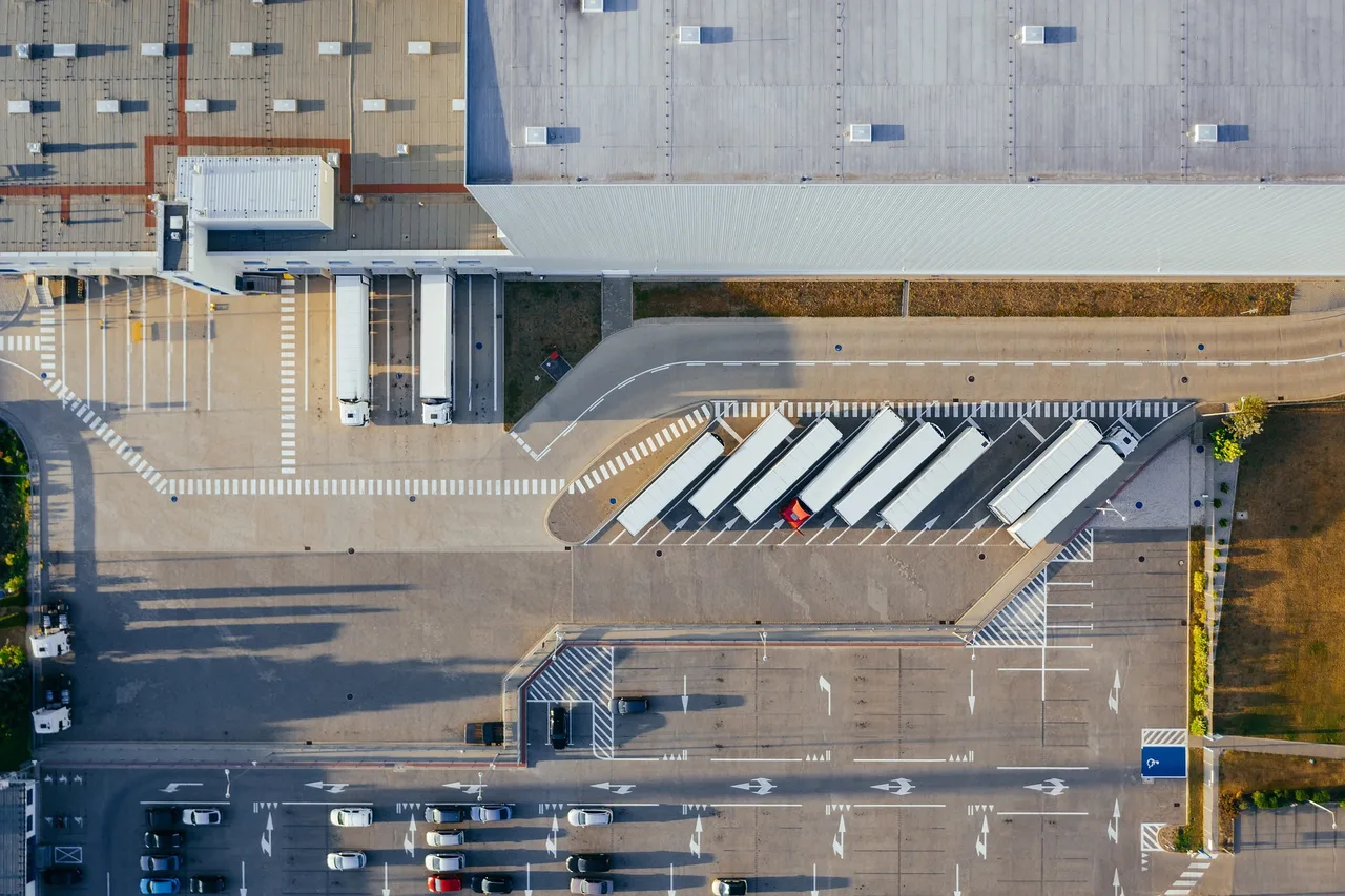 Entrepôt stockage 22 500 m²